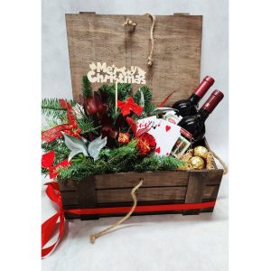 Καφάσι με Γιορτινή Σύνθεση και Δύο Κόκκινα Κρασια - Image 1